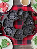 Lodge Seasoned Cast Iron Holiday Wreath Pan - Cookware Lid